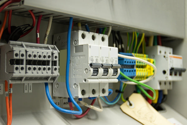 Circuit Breaker Vs. Fuse: Which One Should You Use?