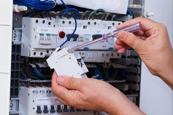 Disconnect Switch Vs. Circuit Breaker: Understanding The Key Differences
